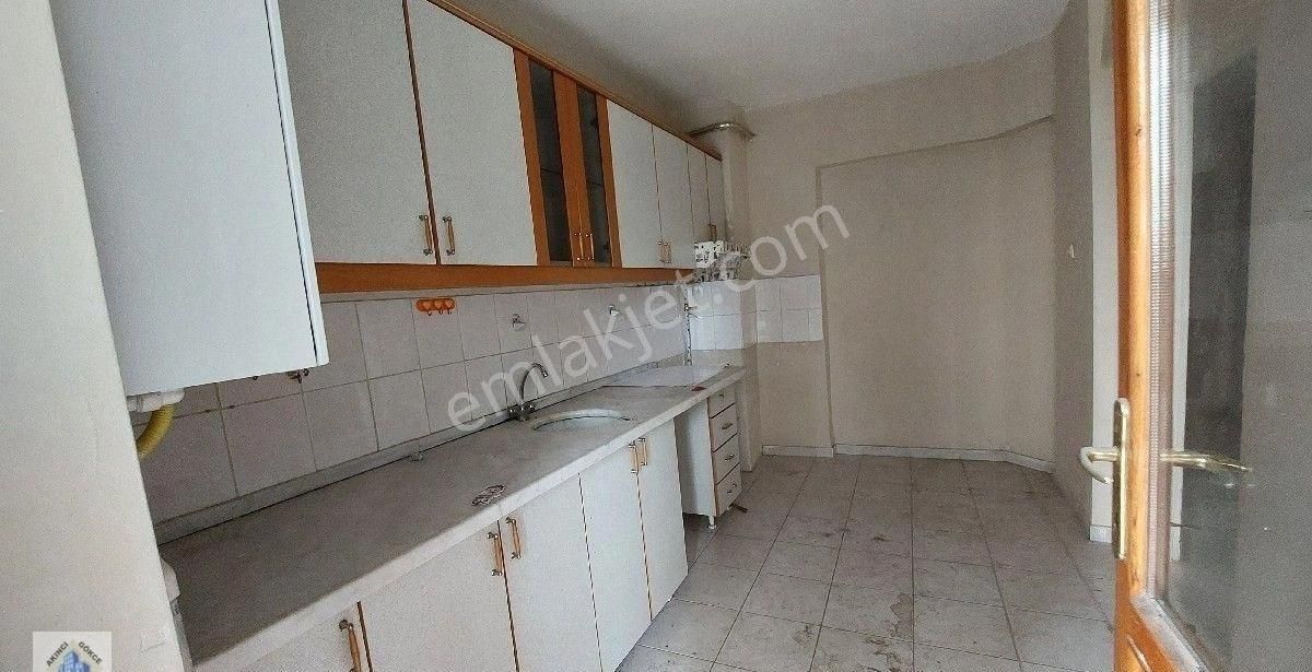 Törekent De Asansörlü Metro İstasyonuna Yakın Ara Kat Site De 3+1 Dairesi - Görsel 27
