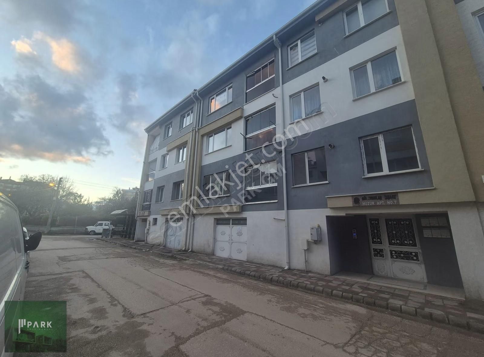 Park Gayrimenkul'den Şarhöyük'te Satılık 3+1 167m2 Daire