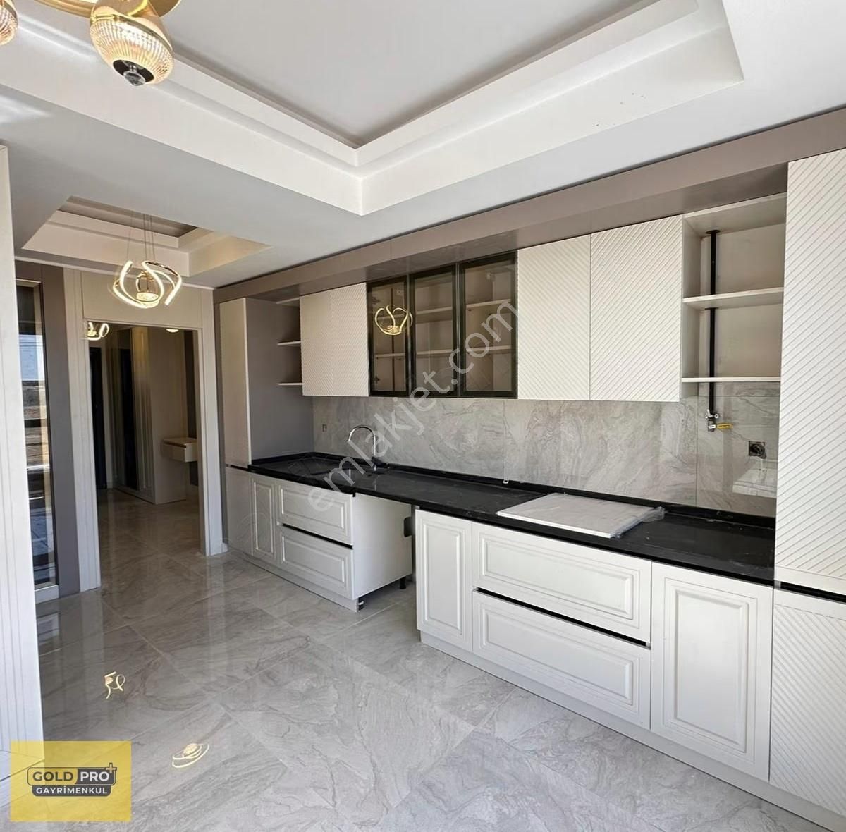 Yenicezaevi Karşısı Çeysa Goldhan'da Satılık Ultra Lüx 2+1 Daire
