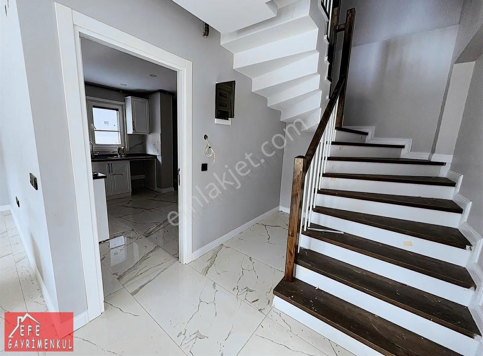 Şile Kızılca'da Müstakil Havuzlu 3 Katlı 6+1 Sıfır Lüks Villa - Görsel 5