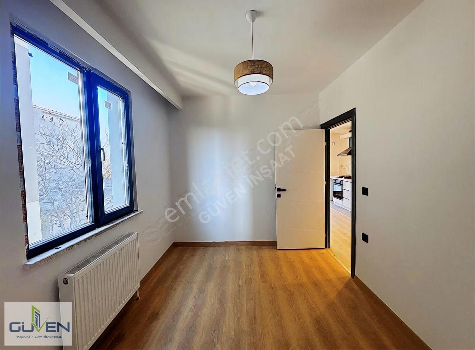 Güven'den Merkezi Konumda İskanlı Ön Cephe K.otoparklı 1+1 Daire - Görsel 23