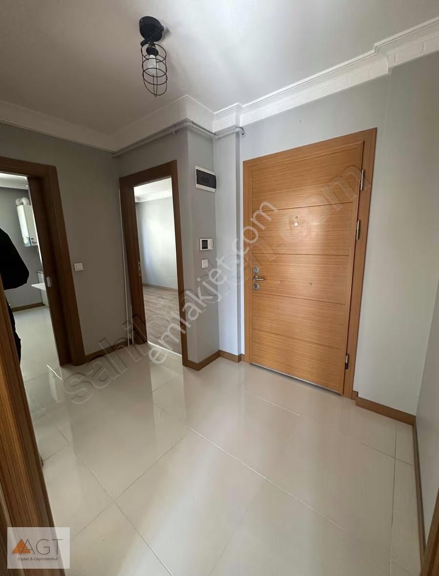 Agt'den Atakent Mah. 3.katta 95m2 2+1 Kiralık Konut - Görsel 2