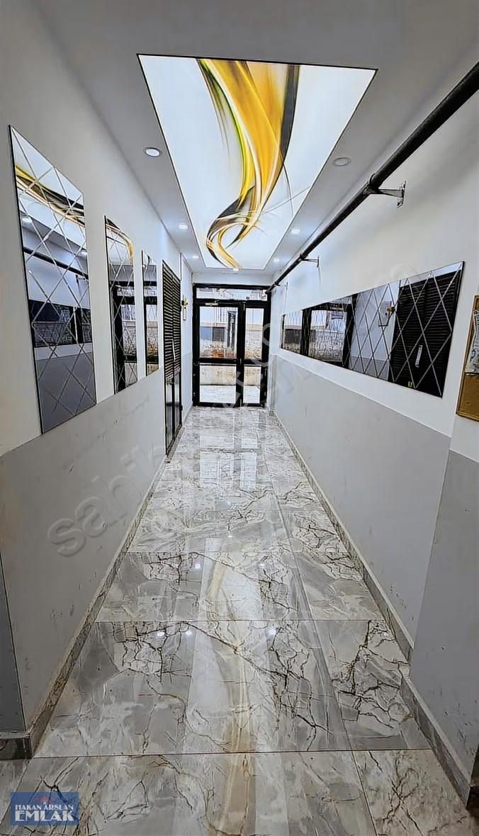 Çamlıbel Mah Tramvaya Yakın Yüksek Giriş 2+1 Daire