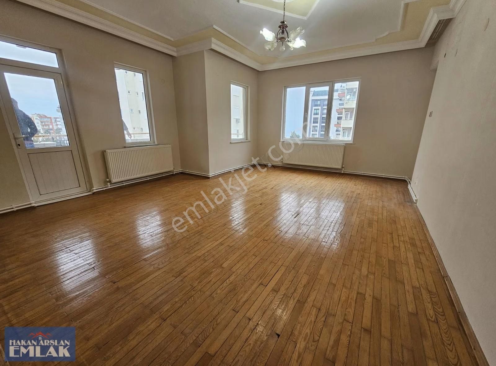 Çankaya'nın En Gözde Yerinde Seyir Terası Üstü 3+1 Kiralık Daire - Görsel 4