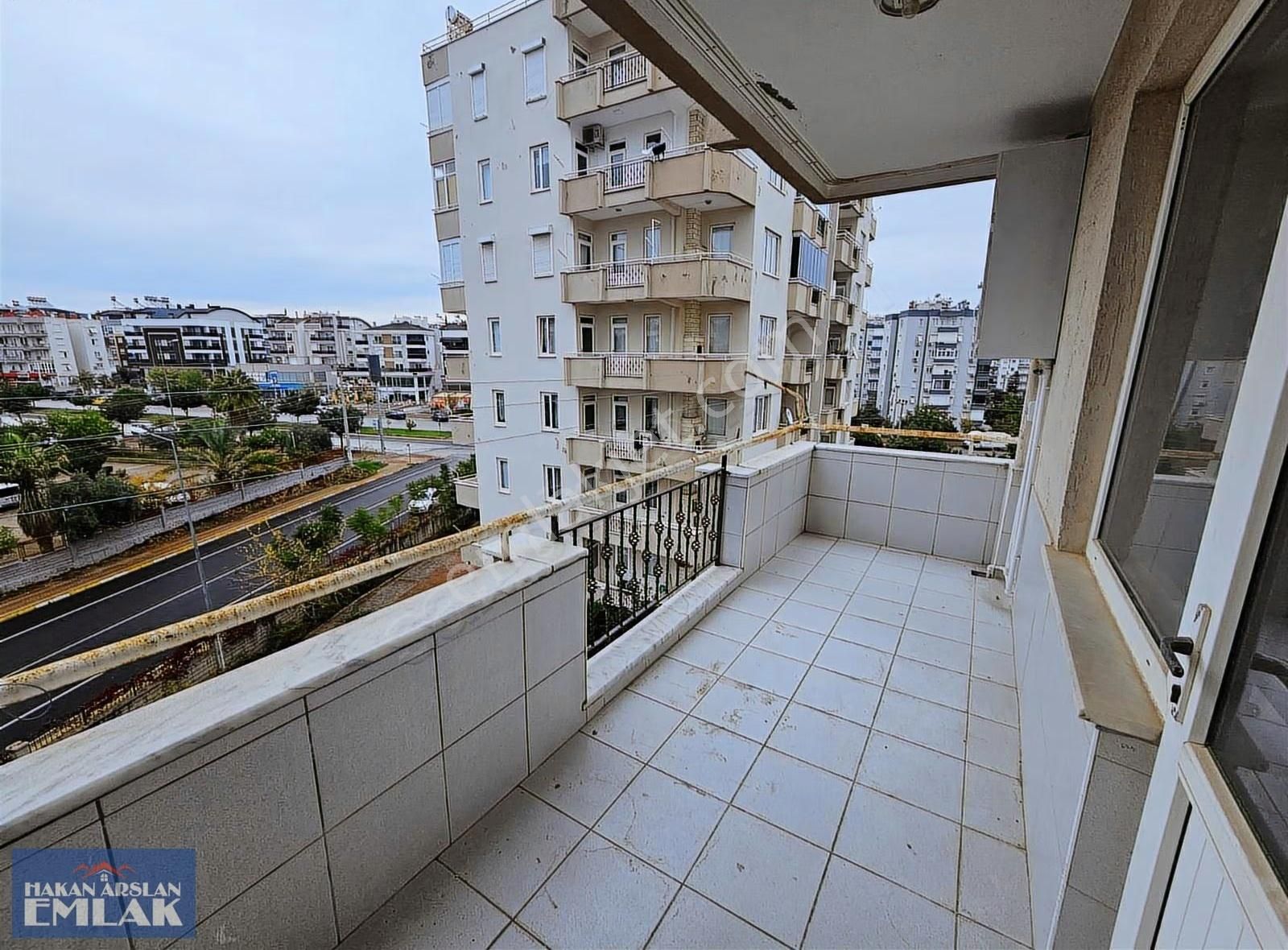 Çankaya'nın En Gözde Yerinde Seyir Terası Üstü 3+1 Kiralık Daire - Görsel 13