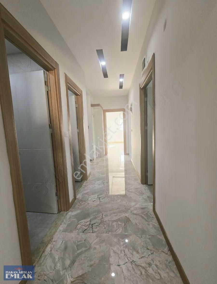 Çamlıbel Mh. Tahtakale Yanında 2+1 Yüksek Giriş Daire - Görsel 18