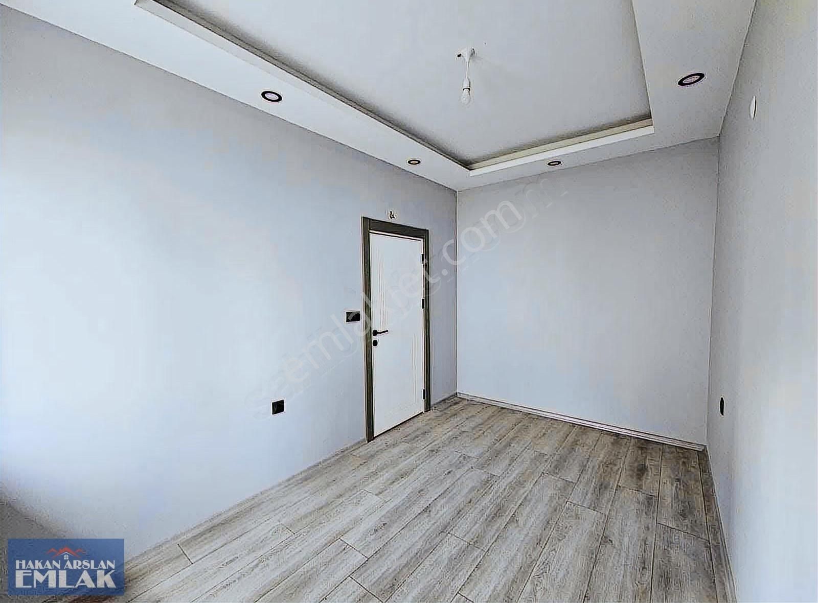 Erenköy'de Cadde'ye Yakın Kiralık 1+1 Daire - Görsel 9