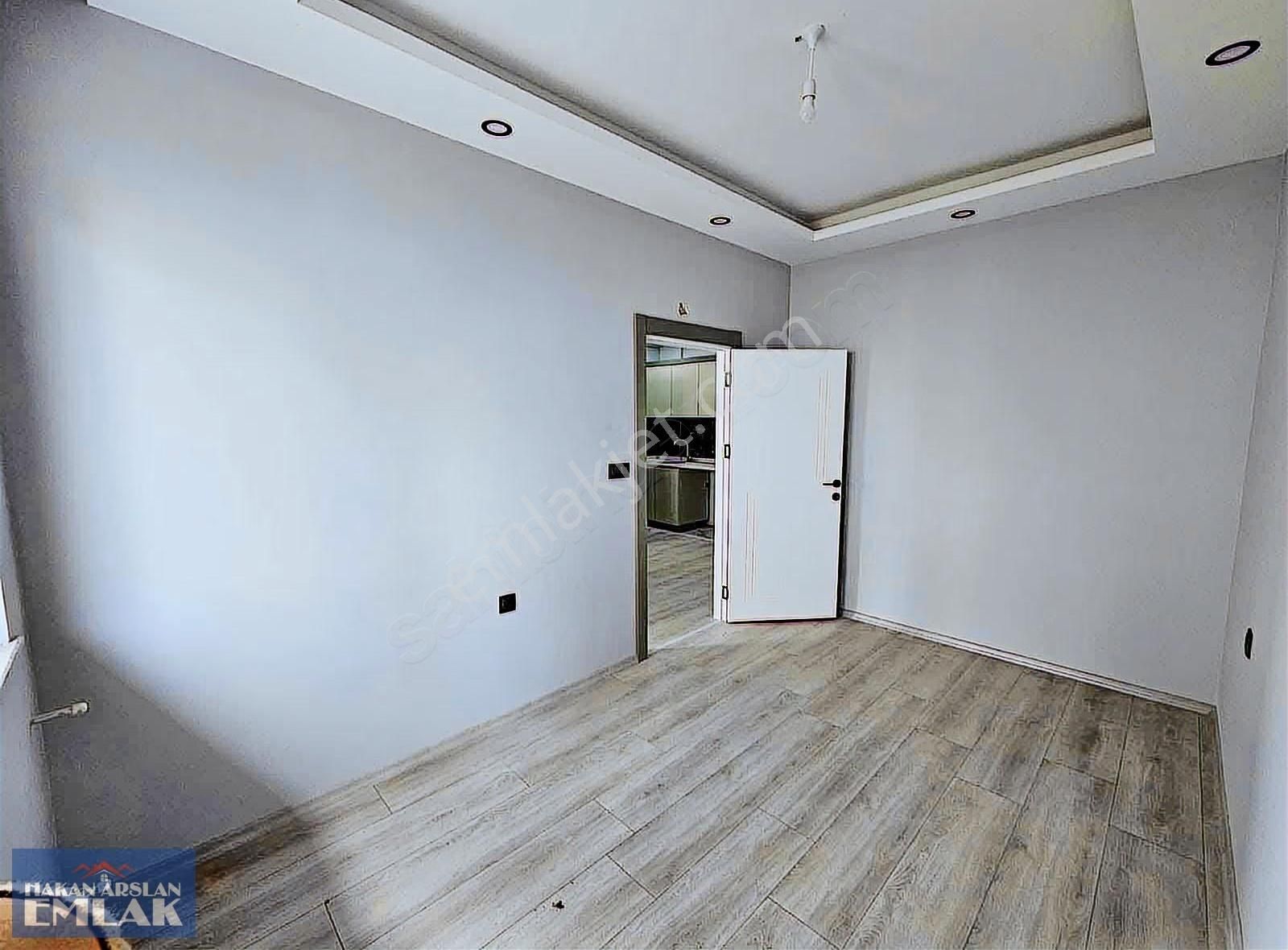 Erenköy'de Cadde'ye Yakın Kiralık 1+1 Daire - Görsel 6