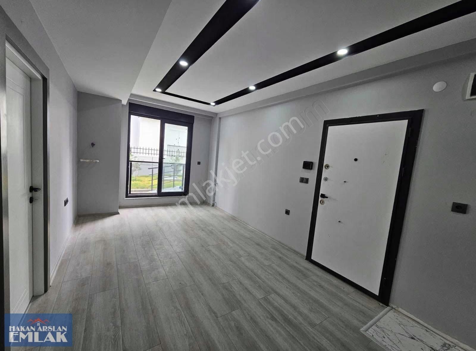Erenköy'de Cadde'ye Yakın Kiralık 1+1 Daire - Görsel 16