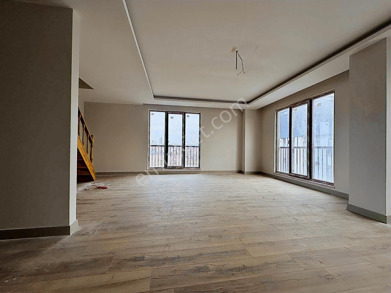 Park Rezidans'ta Kiralık 5+1 Ferah Dubleks - Görsel 19