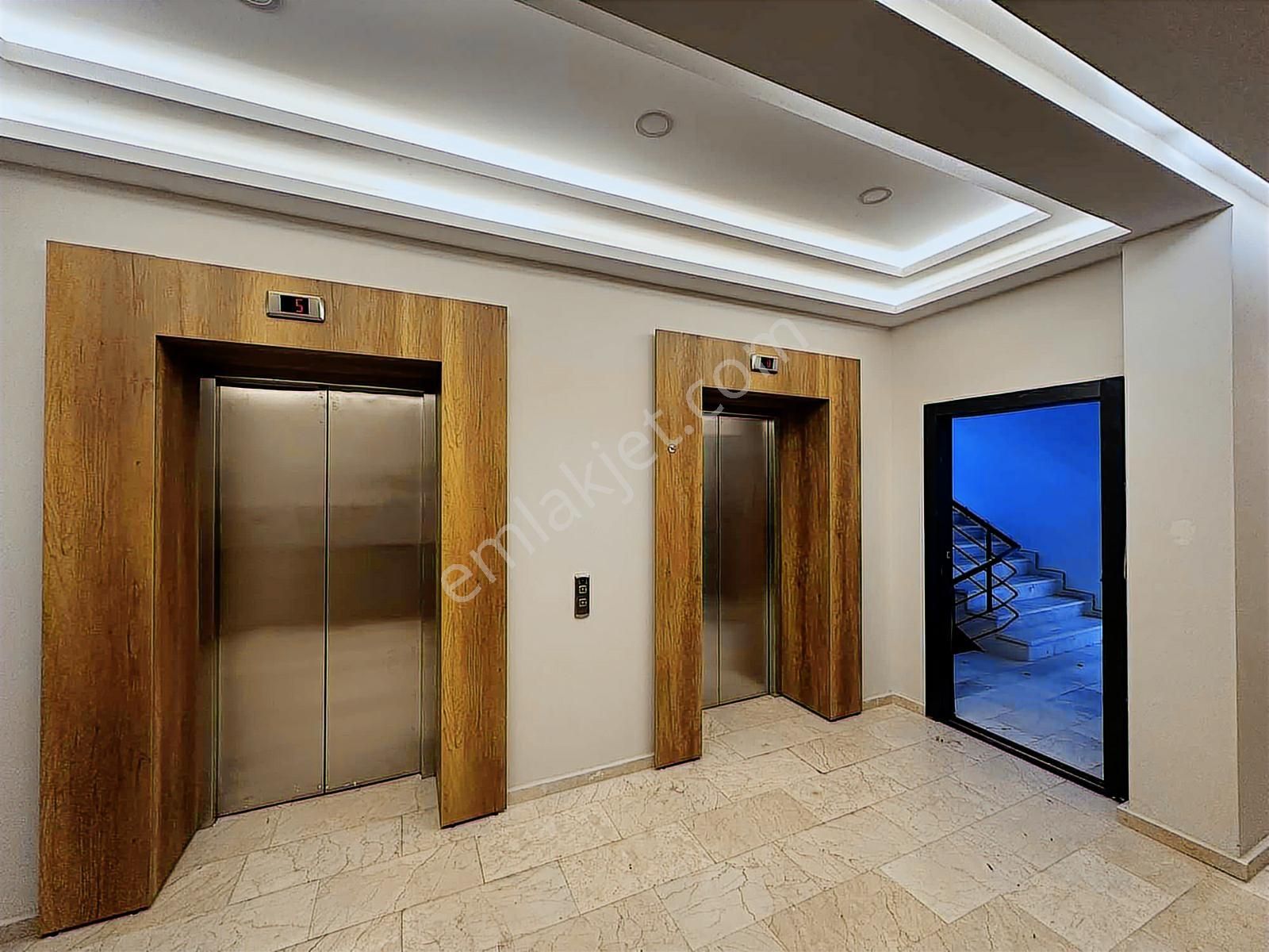 Park Rezidans'ta Kiralık 5+1 Ferah Dubleks - Görsel 15