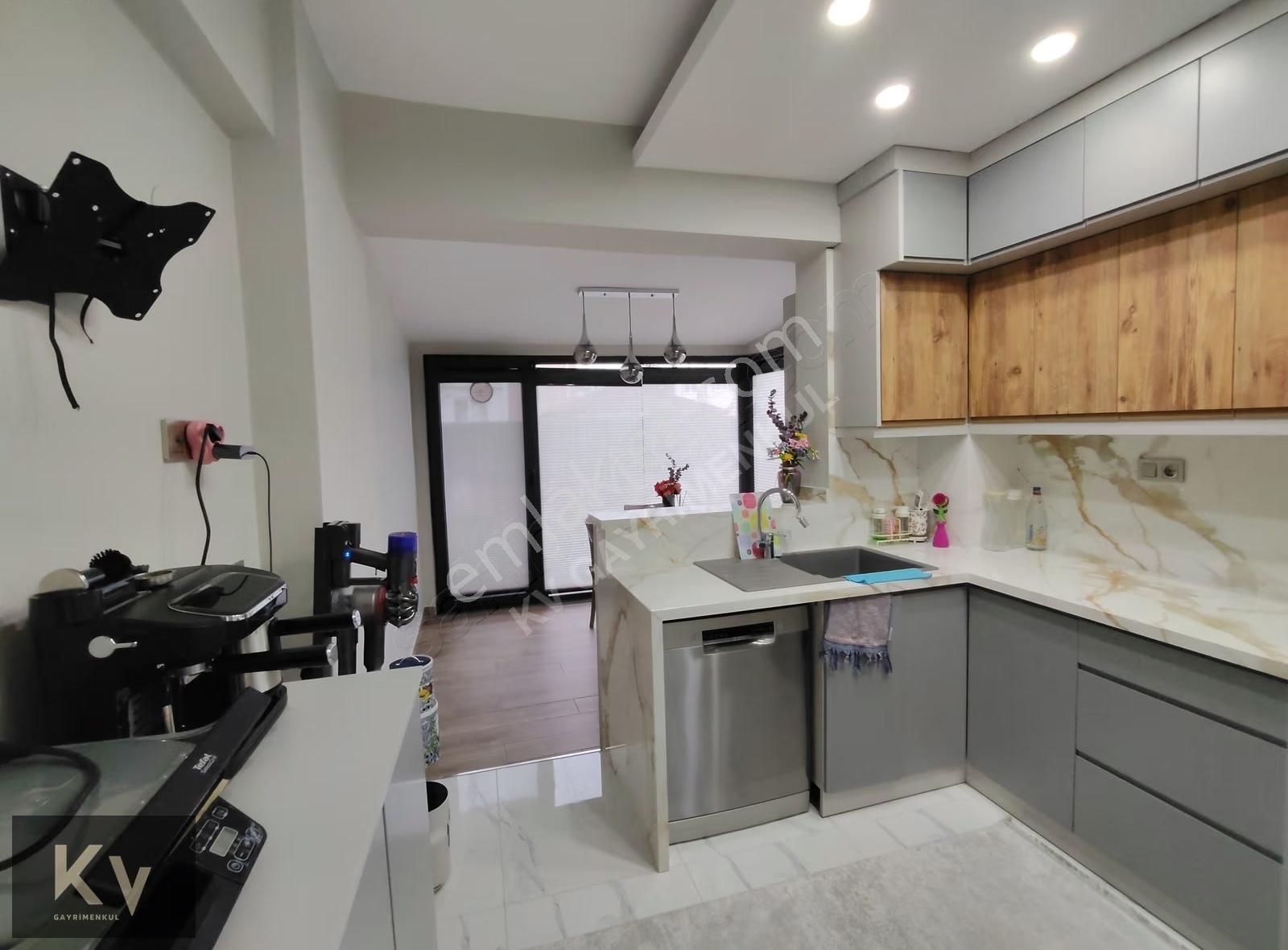 Kv Gayrimenkul'den Yazlık Mah. Mükemmel Konumda Satılık Tripleks - Görsel 3