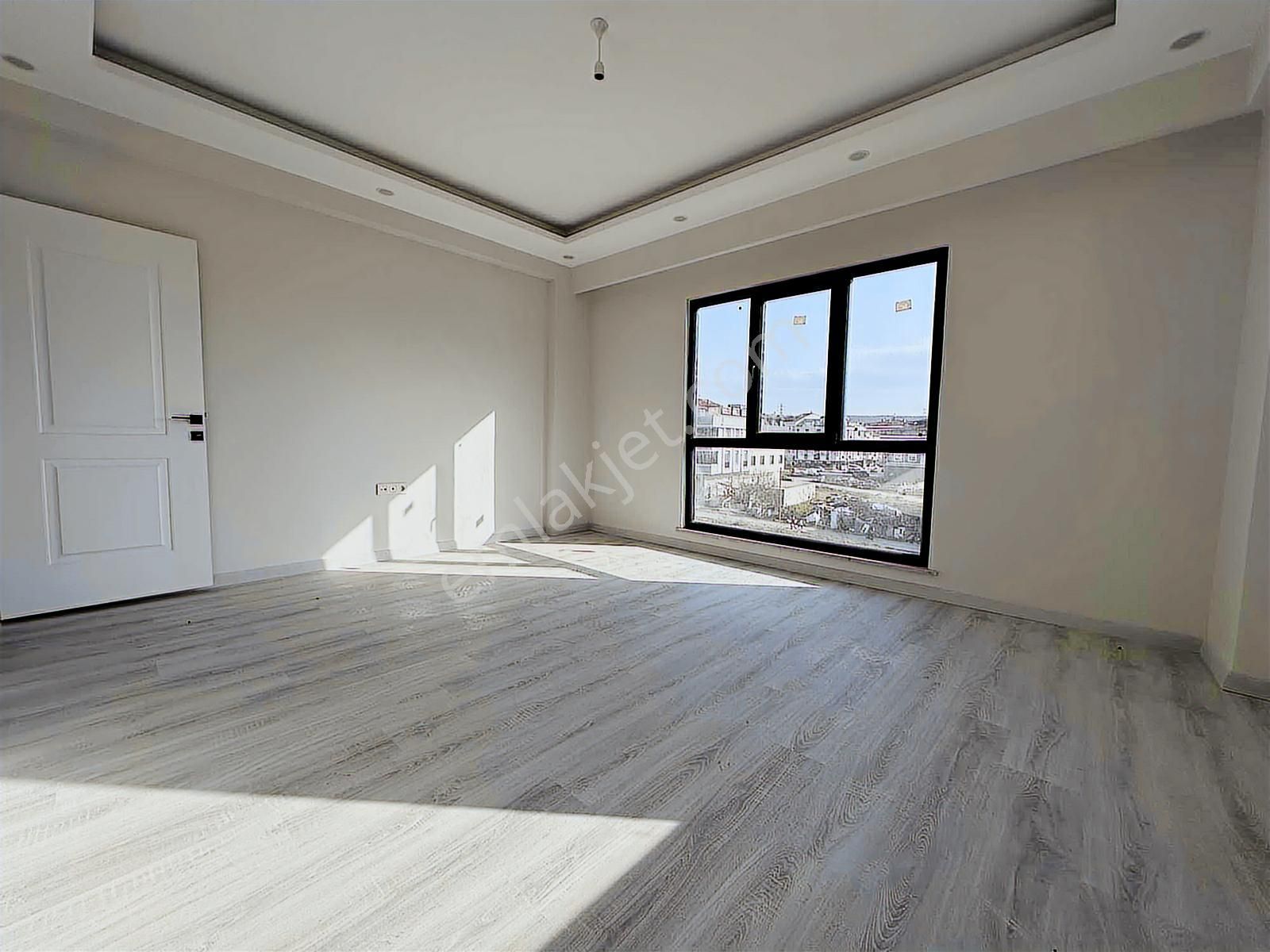 Bolluca Mavigöl Caddesinde Kiralık 2+1 Daire - Görsel 15