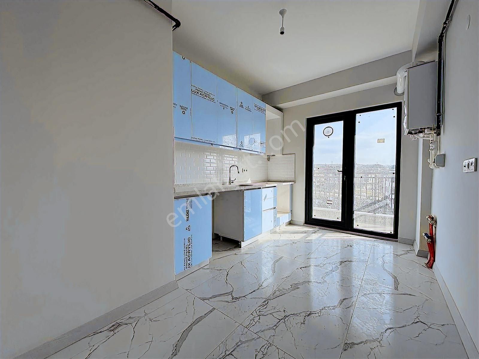 Bolluca Mavigöl Caddesinde Kiralık 2+1 Daire - Görsel 10