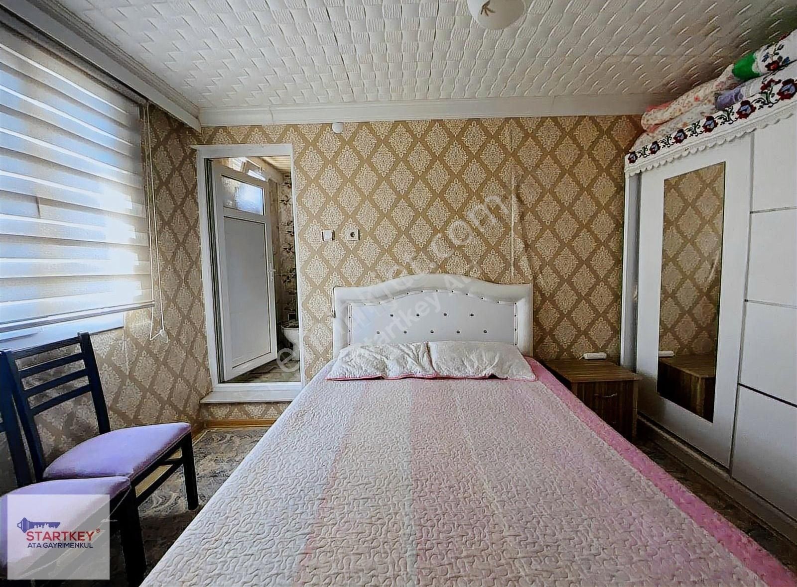 Menderes Gümüldür Mahallesi'nde 3+1 3 3katlı Satılık Müstekil Ev