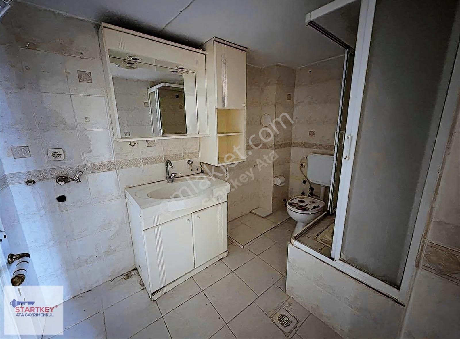 Bornova'da Merkezi Konumda Geniş Ferah Daire - Görsel 23