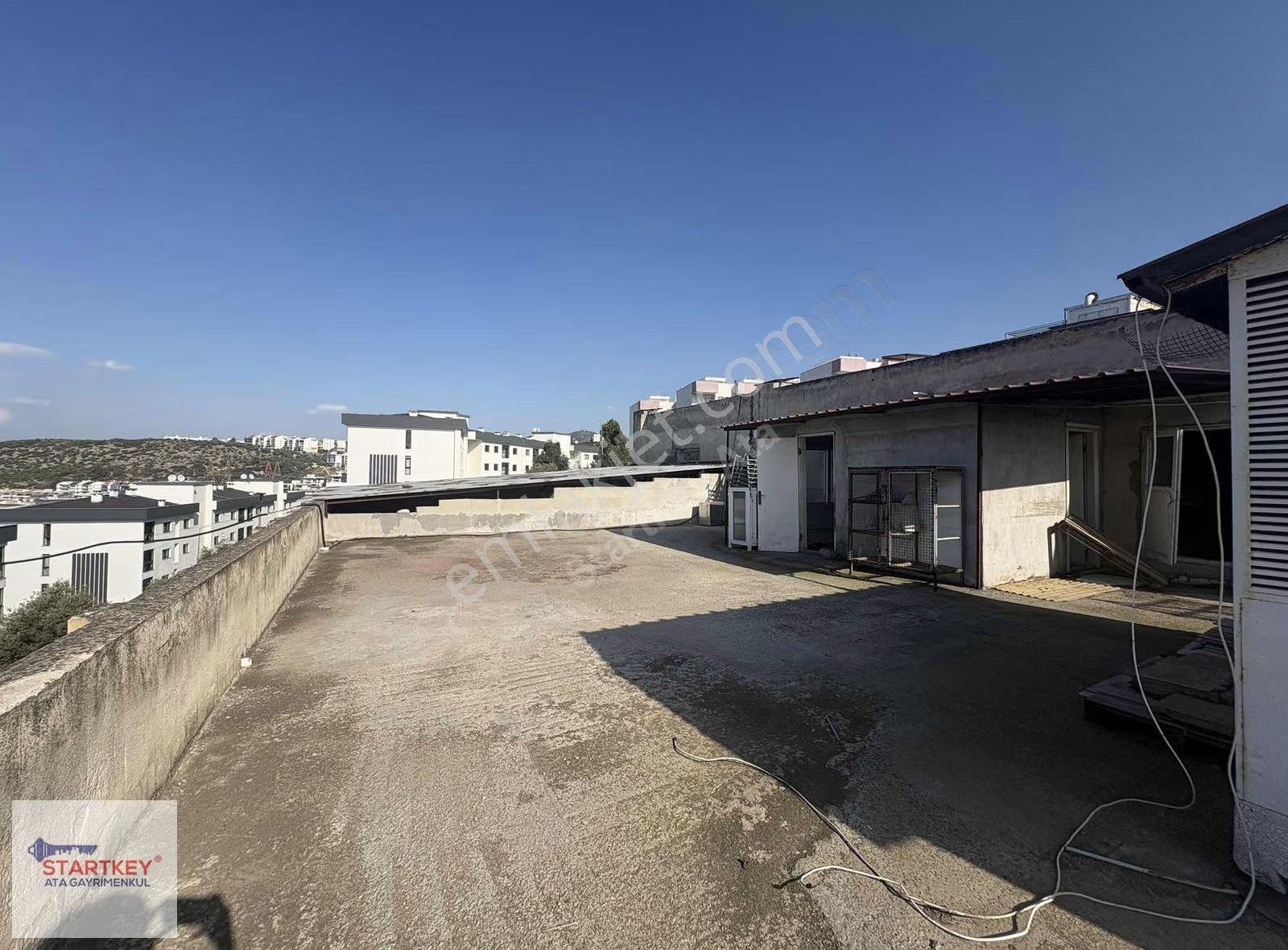Kuşadası'nda Satılık Birleştirilmiş 3 Dükkan Fırın Ruhsatlı - Görsel 13
