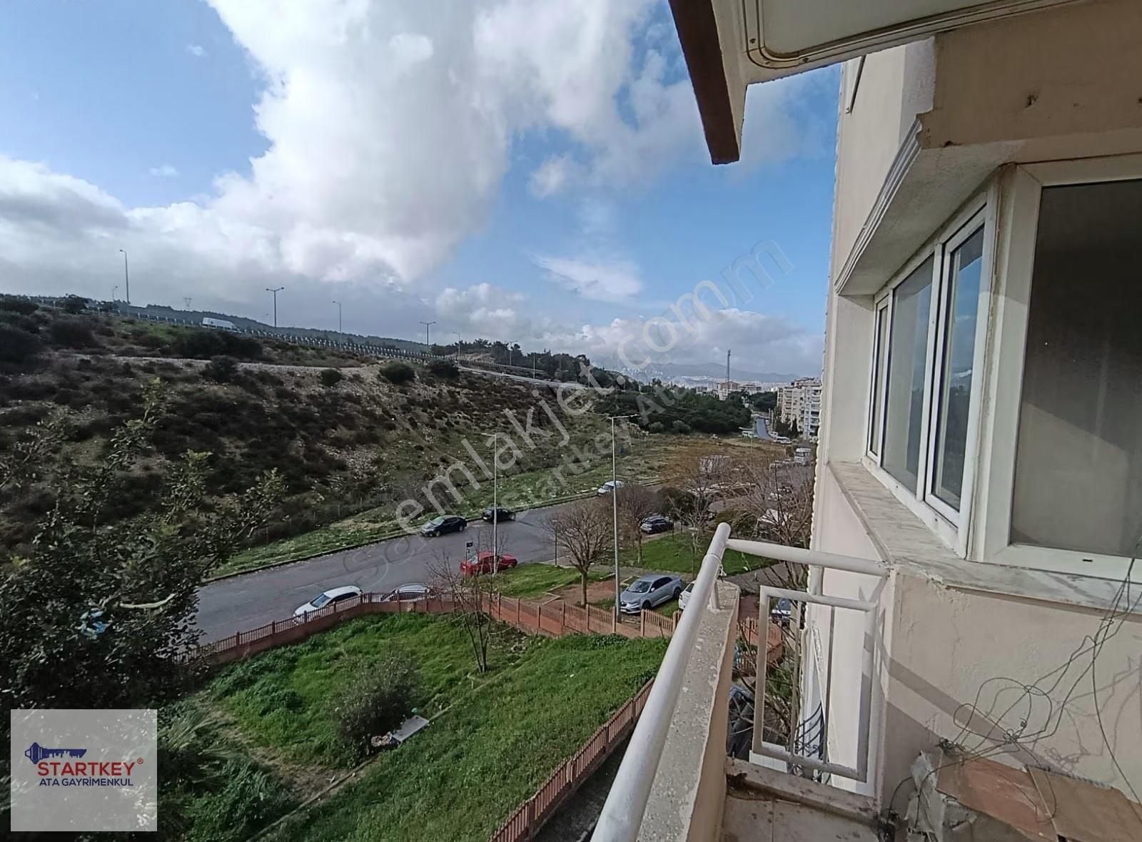 Buca Buca Koop Mahallesi Önü Açık Satılık 3+1 Daire