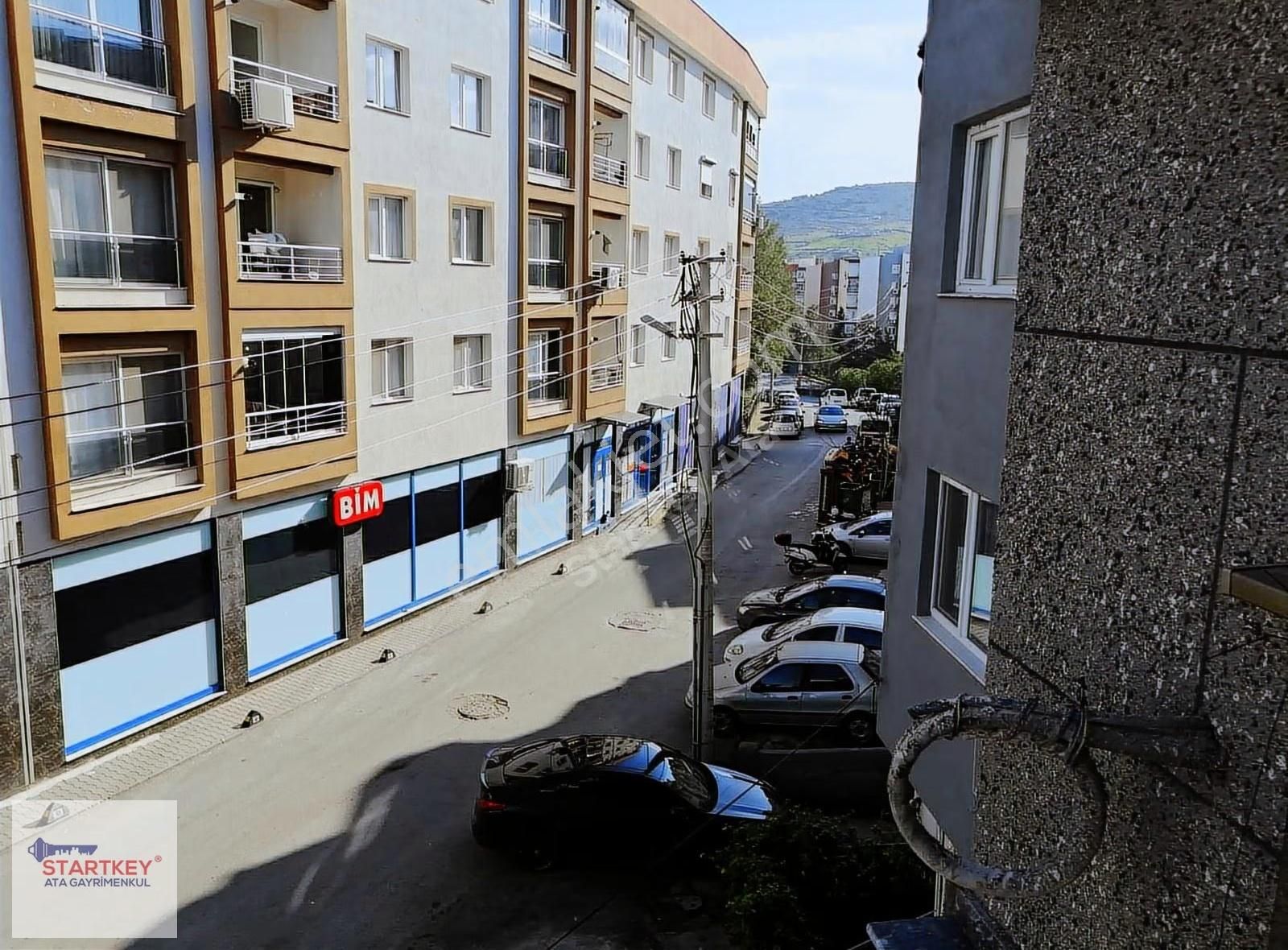 Karabağlar Esentepe Mahallesi'nde 2+1 Kiralık Daire