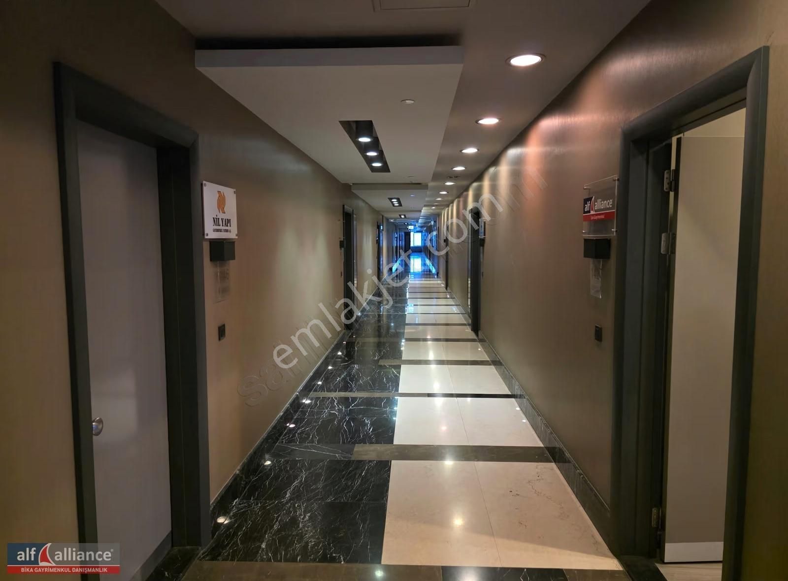 Ağaoğlu My Offıce 212'de 87m² 1+1 Köşe Ofis (5 Otopark+9m²depo) - Görsel 32
