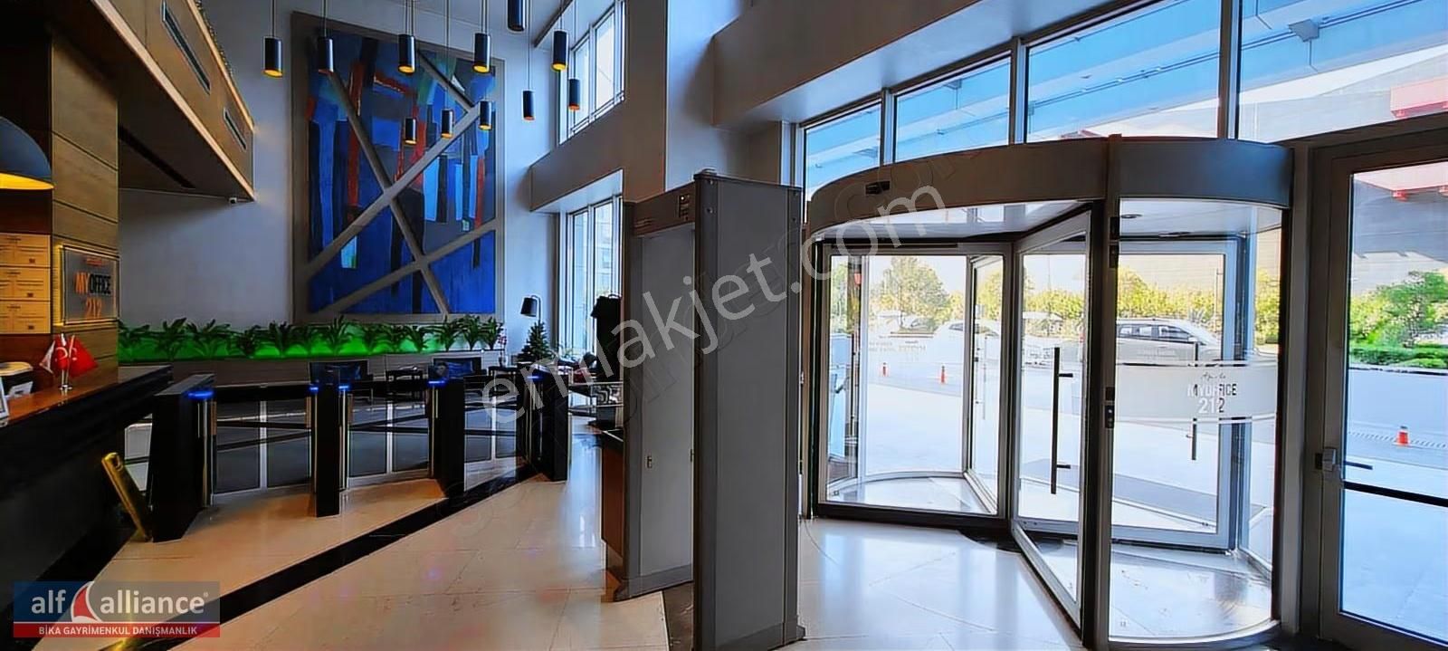 Ağaoğlu My Offıce 212'de 87m² 1+1 Köşe Ofis (5 Otopark+9m²depo) - Görsel 16