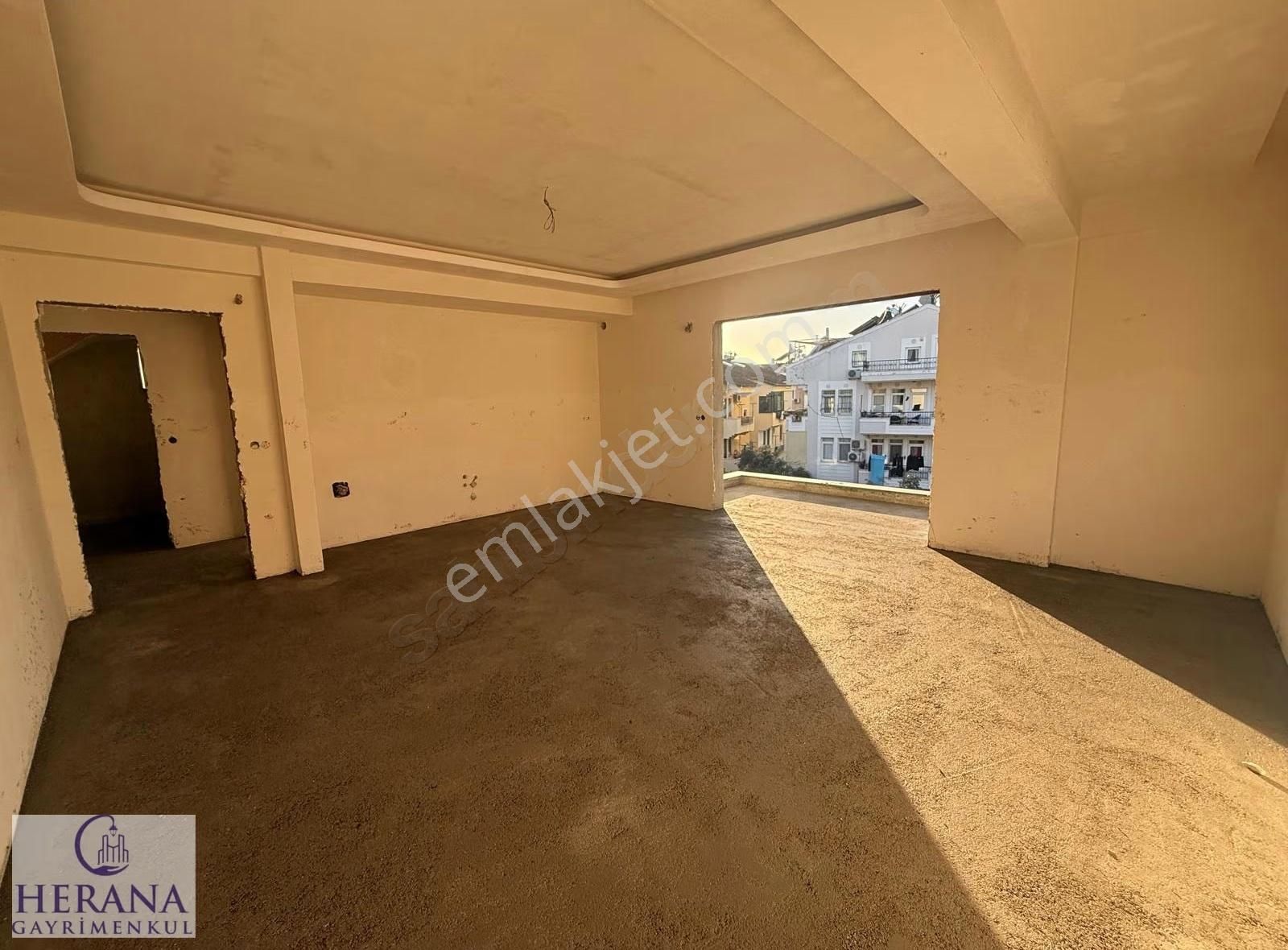 Fethiye Merkezde Satılık 3+1 Dubleks Asansörlü Bina - Görsel 2