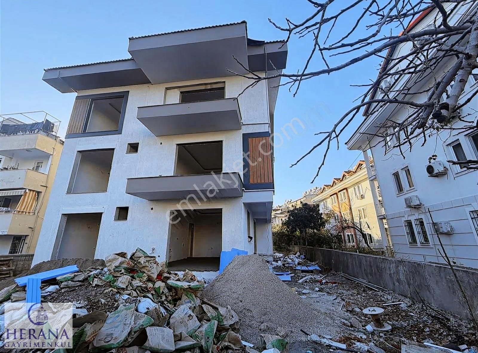 Fethiye Merkezde Satılık 4+1 Dubleks Asansörlü Bina - Görsel 16