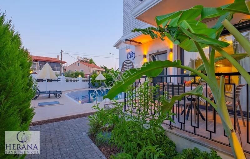 Foça Mahallesinde Lüks Site İçerisinde 2+1 Dubleks Daire