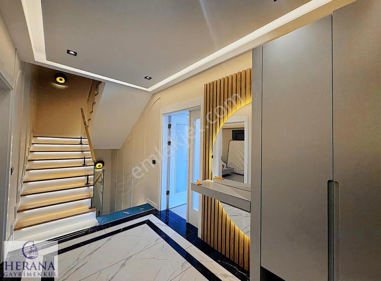 Foça' Da 8+1 Ultra Lüks Ve Geniş, Ferah Müstakil Villalar - Görsel 4