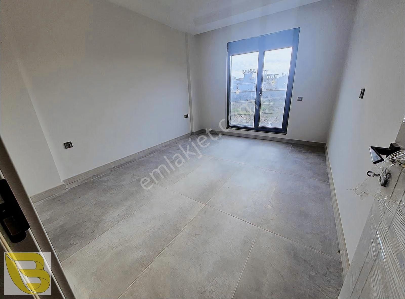 Havuzlu Sitede Satılık 2+1daire - Görsel 8
