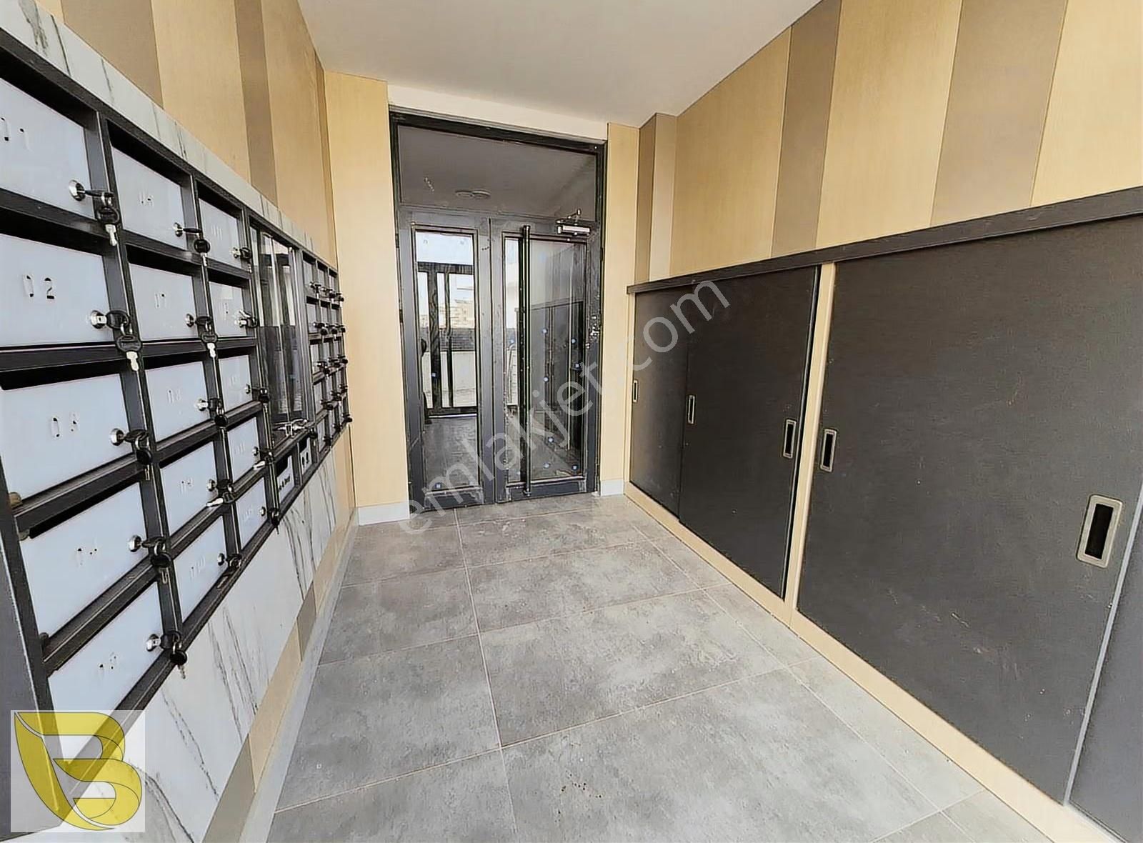 Havuzlu Sitede Satılık 2+1daire - Görsel 13