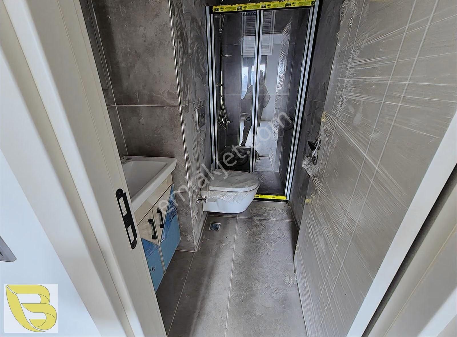 Havuzlu Sitede Satılık 2+1daire - Görsel 3