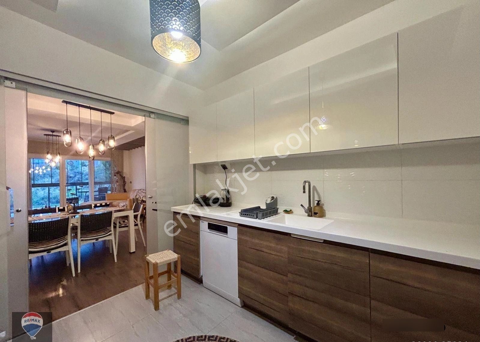 Kuşadası’nda Sitedeki Tek Bahçeli 2. Kat – 175 M² Prestıjlı Yaşam - Görsel 7