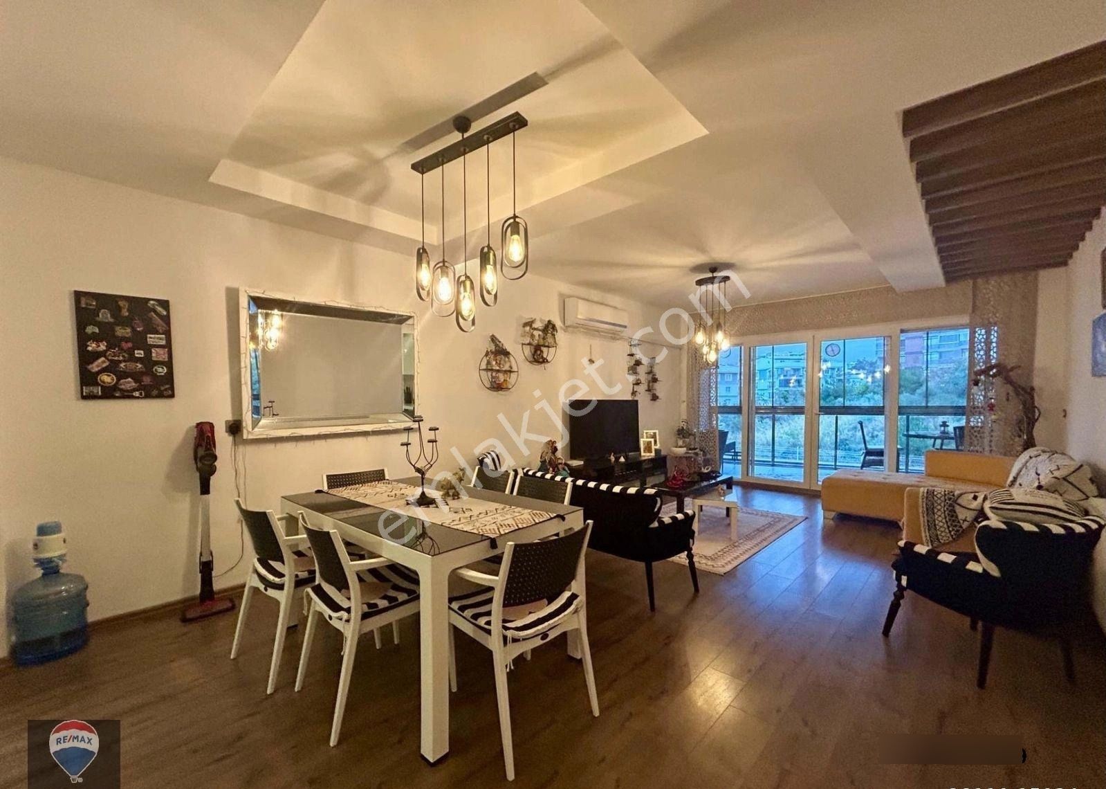 Kuşadası’nda Sitedeki Tek Bahçeli 2. Kat – 175 M² Prestıjlı Yaşam - Görsel 18