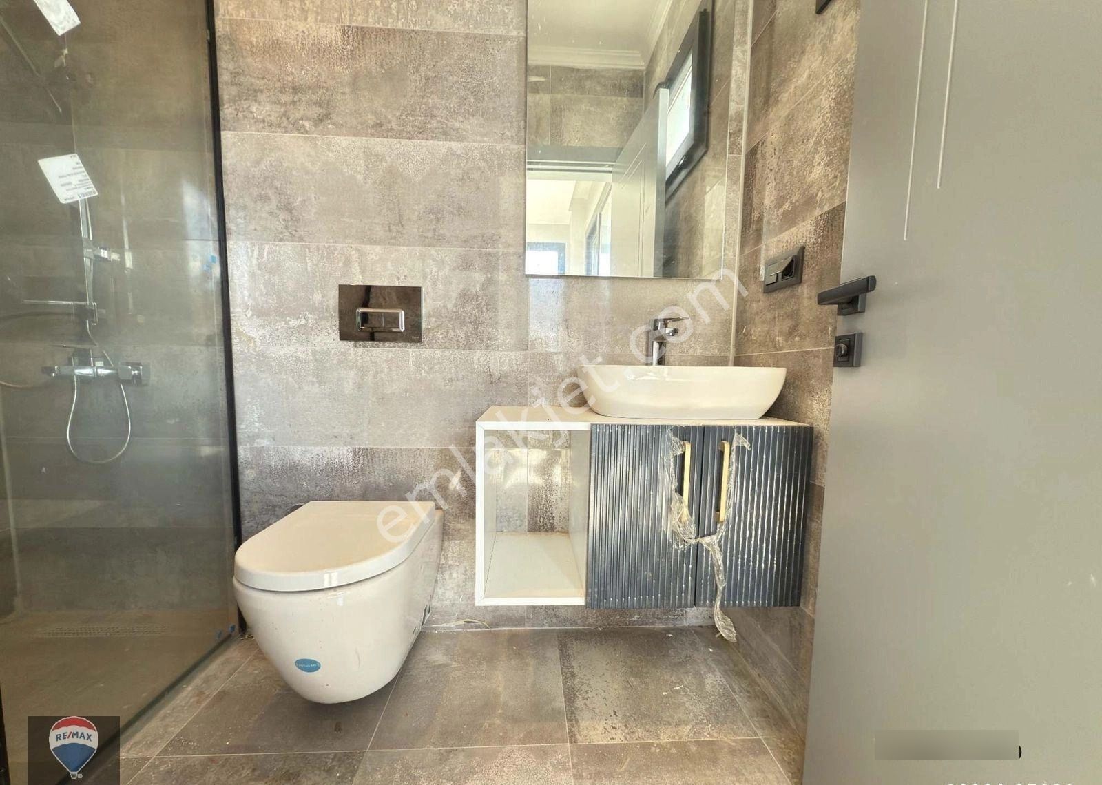 Satılık Kuşadası Karaova Zeta Vıew Sitesi 4 Oda 1 Salon Müstakil Özel Havuzlu Villa... - Görsel 18