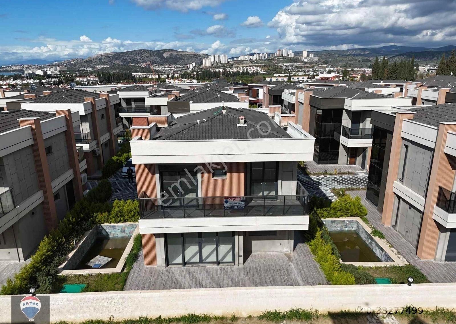 Satılık Kuşadası Karaova Zeta Vıew Sitesi 4 Oda 1 Salon Müstakil Özel Havuzlu Villa... - Görsel 16