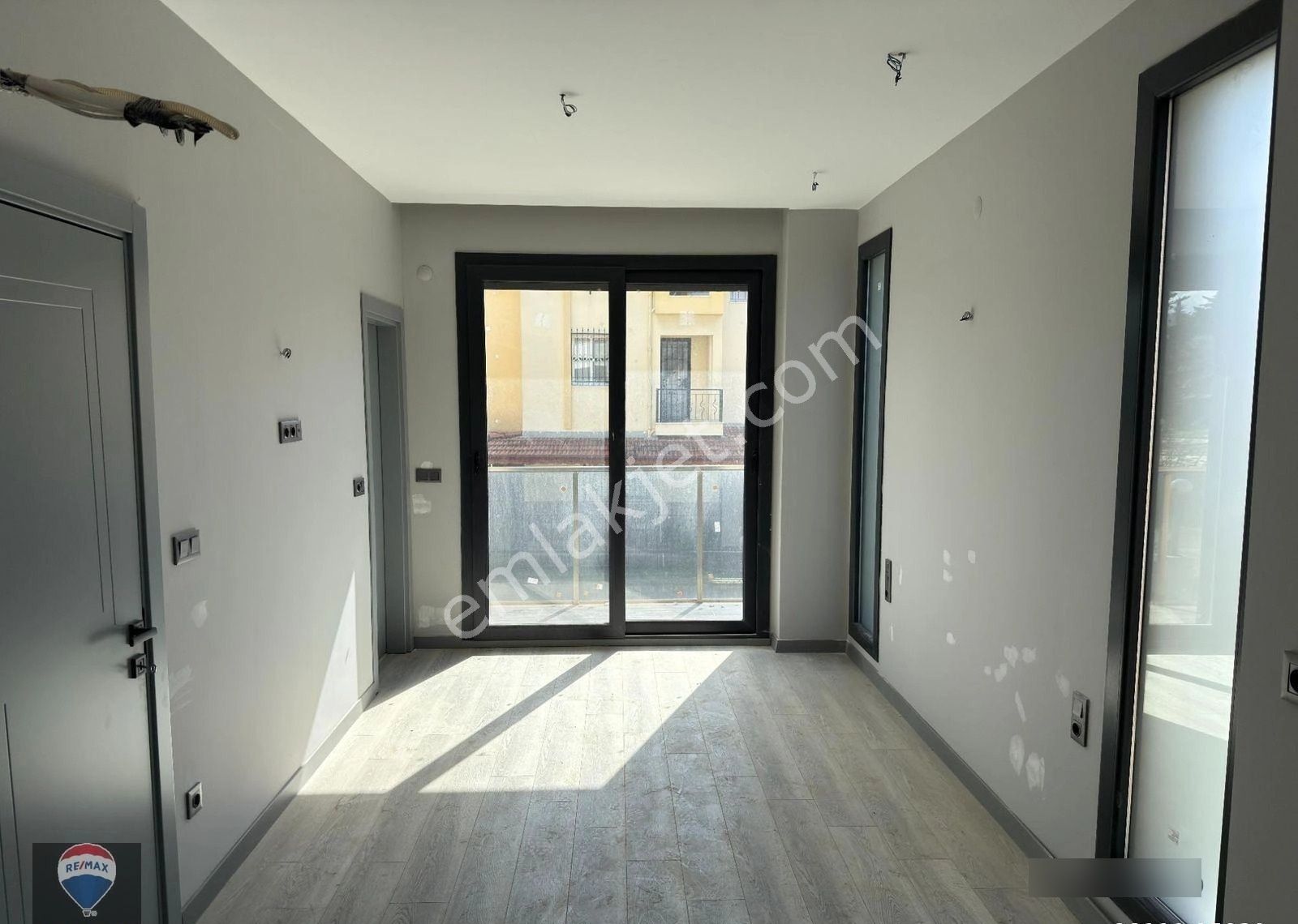 Satılık Kuşadası Karaova Zeta Vıew Sitesi 4 Oda 1 Salon Müstakil Özel Havuzlu Villa... - Görsel 19