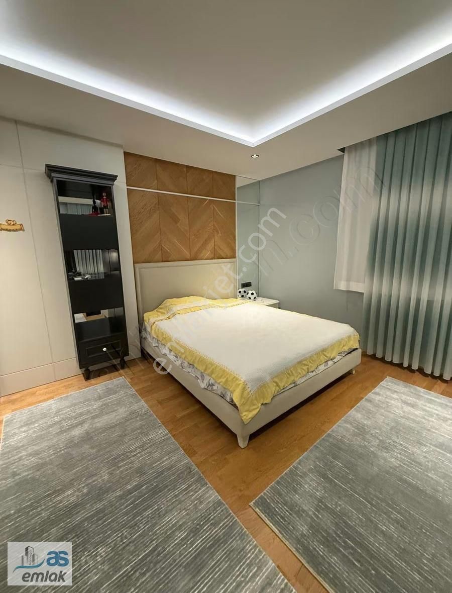 Sorgunda Avm Tarafında Müstakil Lüks Villa - Görsel 23