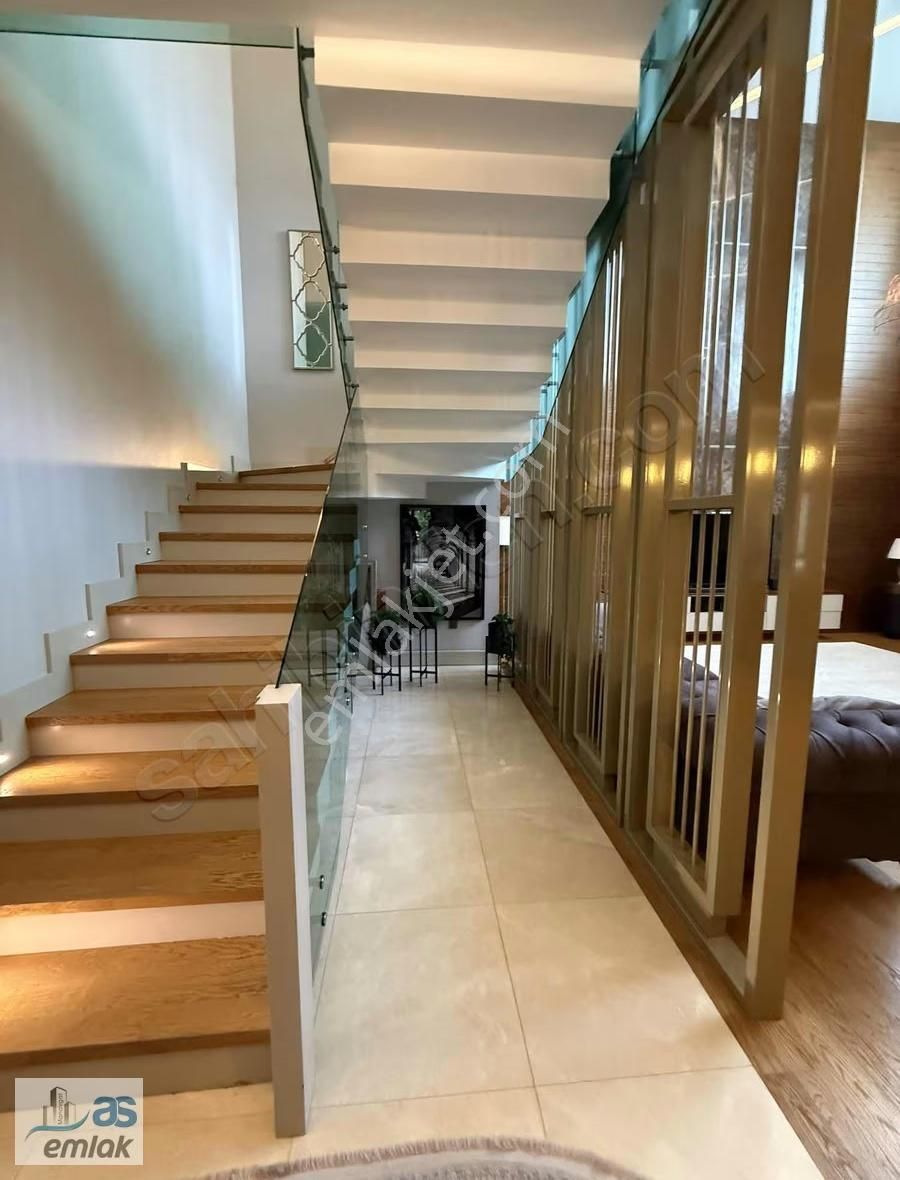 Sorgunda Avm Tarafında Müstakil Lüks Villa - Görsel 25