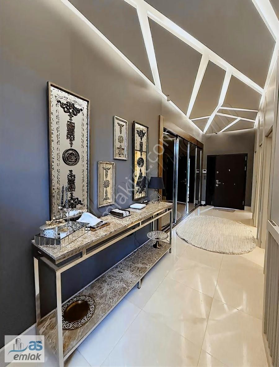 Sorgunda Avm Tarafında Müstakil Lüks Villa - Görsel 30