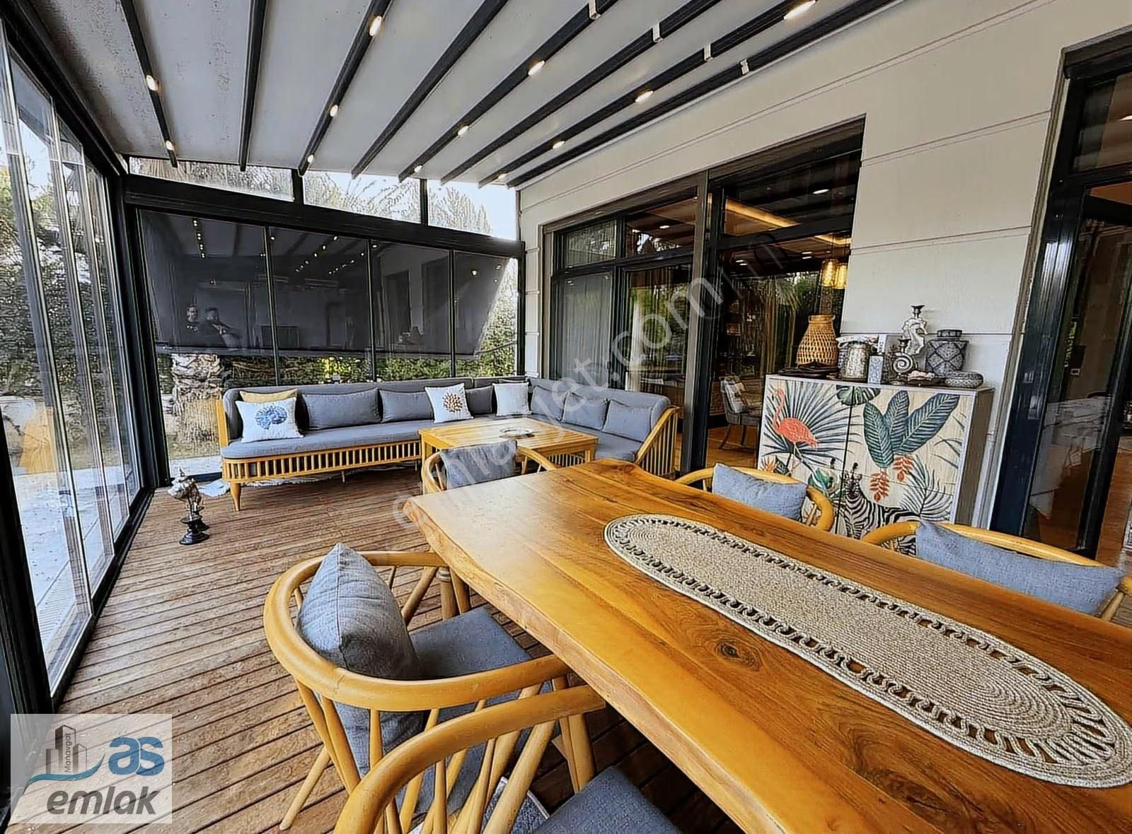 Sorgunda Avm Tarafında Müstakil Lüks Villa - Görsel 20