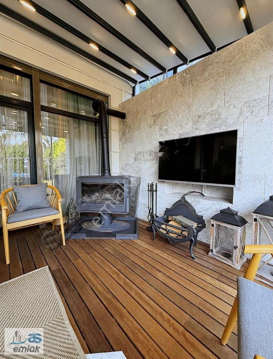 Sorgunda Avm Tarafında Müstakil Lüks Villa - Görsel 4