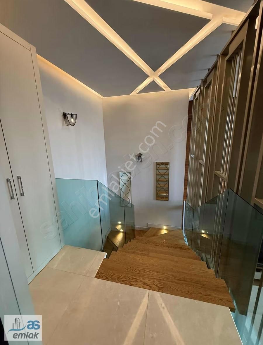 Sorgunda Avm Tarafında Müstakil Lüks Villa - Görsel 19