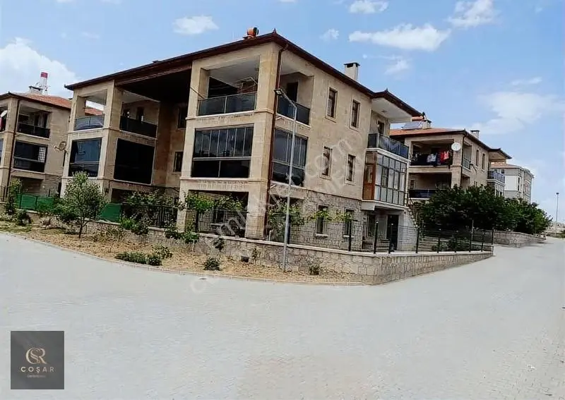 -coşar Gayrimenkul-güzelyurt Dubleks Satılık 3+1villa Fırsat !!