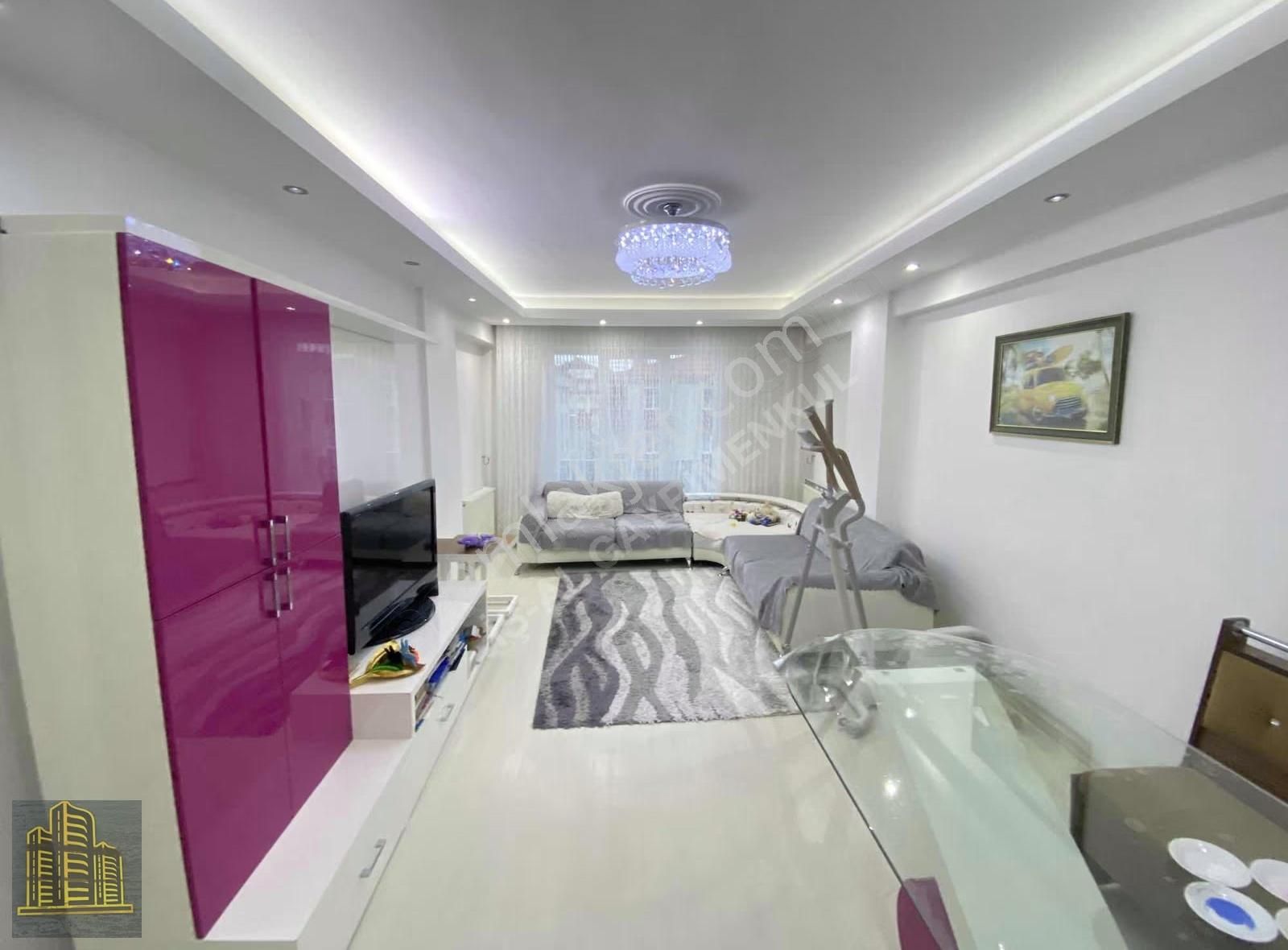 Merkezi Konumda Lüks 3+2 Ferah Ve Geniş Dublex