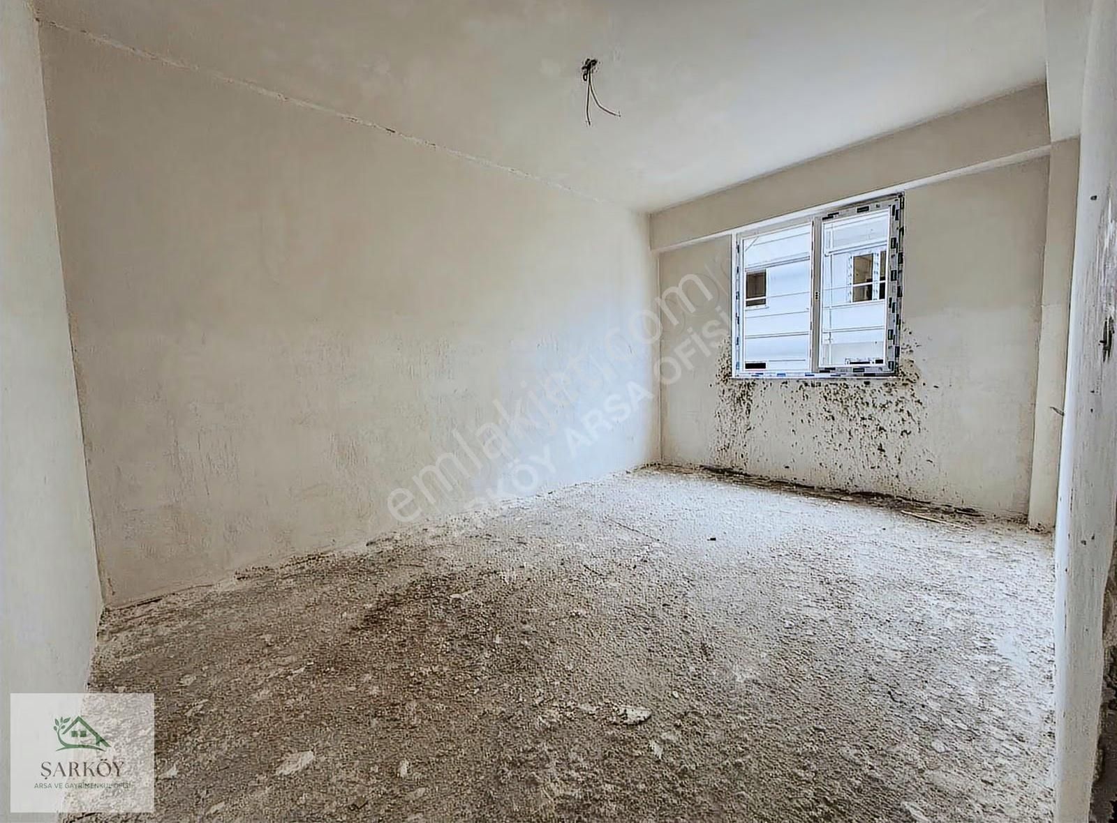 Tekirdağ Zafer Mahallesi Ara Kat Sıfır Güney Cephe 2+1 Daire - Görsel 4