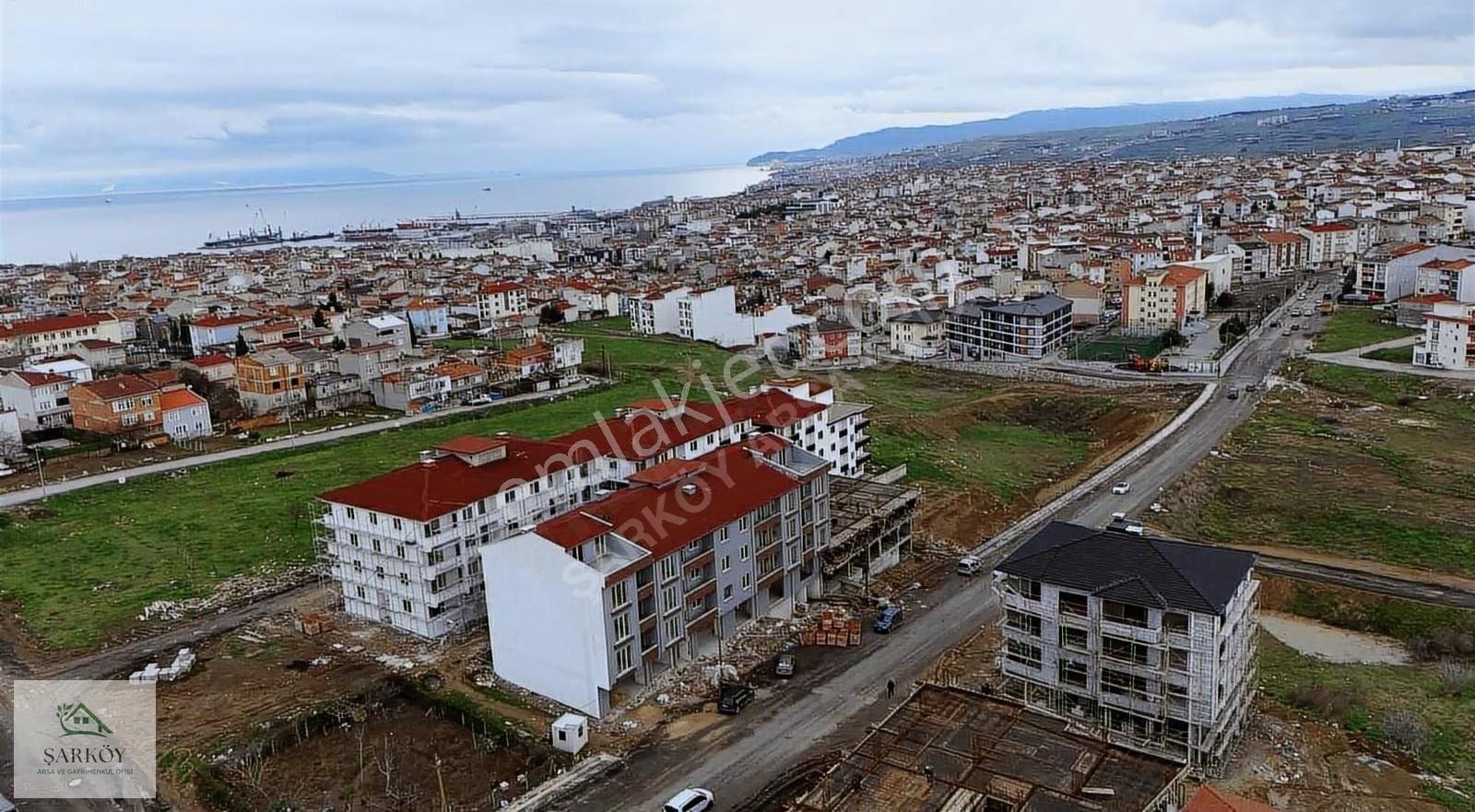 Tekirdağ Zafer Mahallesi Ara Kat Sıfır Güney Cephe 2+1 Daire - Görsel 2