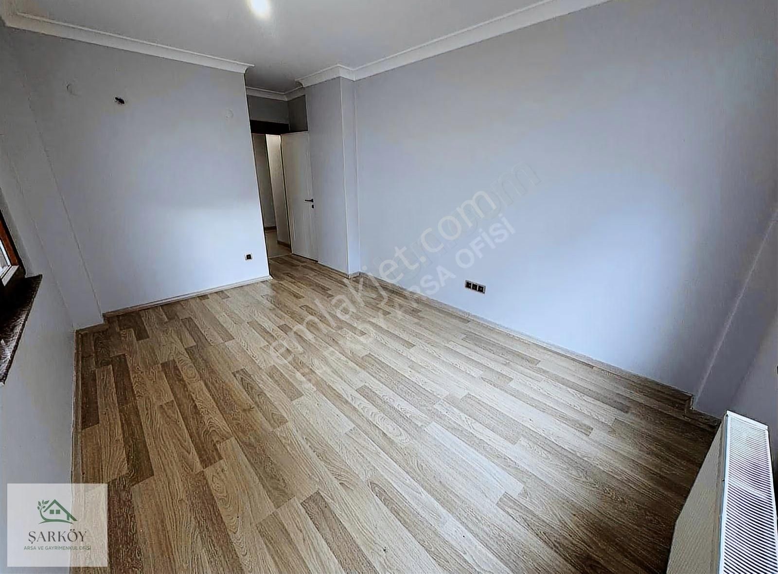 Hürriyet Mahallesi'nde Havuzlu Büyük 3+1 Prestijli Sitede! - Görsel 2