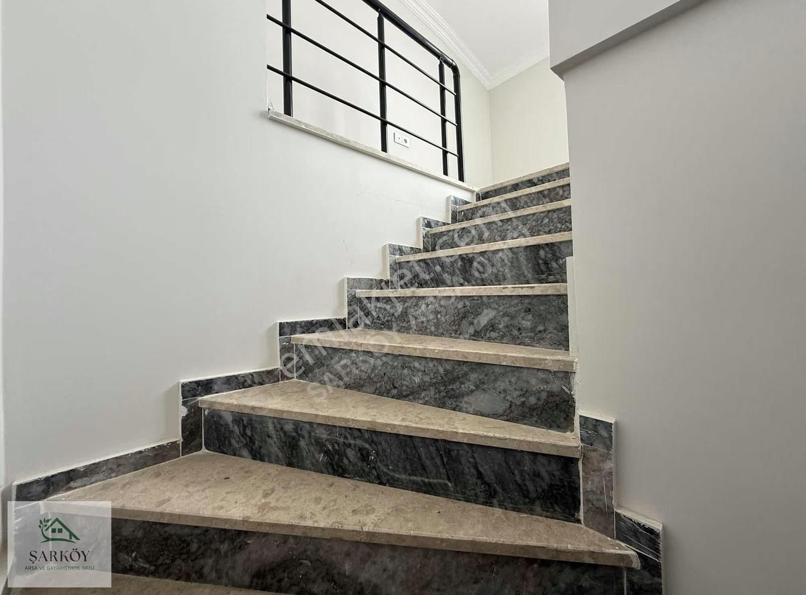 Çiftlikönü Mahallesi Merkezinde Dubleks 2+1 Daire - Görsel 2