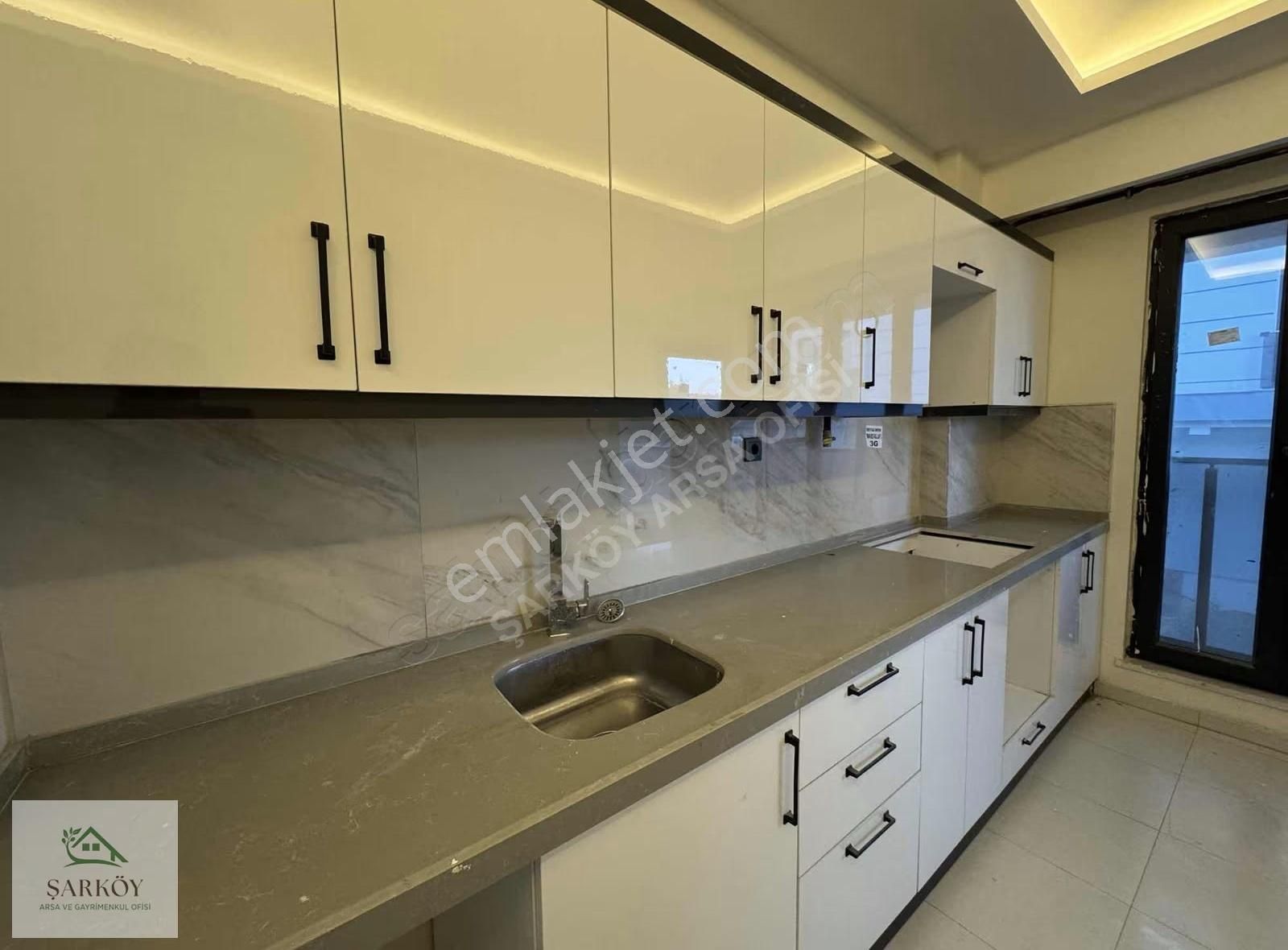 Havuzlu Kapalı Otoparklı 2+1 Satılık Daire 100.yıl Mh. - Görsel 5